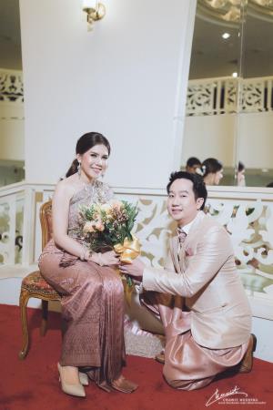 ชุดไทยเจ้าสาว ชุดไทยจักรพรรดิ์ เช่าที่แบมบี้ เวดดิ้ง ห้วยขวาง